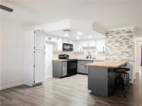 More Details about MLS # 2679454 : 1316 DRISCOLL DRIVE 201