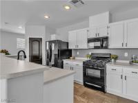 More Details about MLS # 2690702 : 1346 CRYSTAL HILL LANE 3